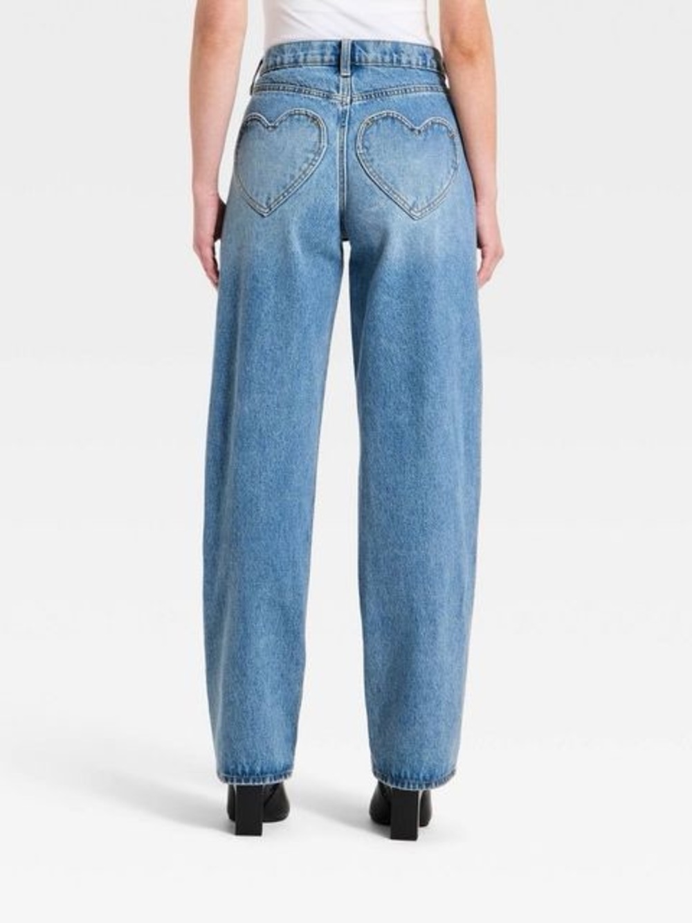 Women's Valentine's Day
90's Low-Rise Heart
Pocket Baggy Jeans from Target